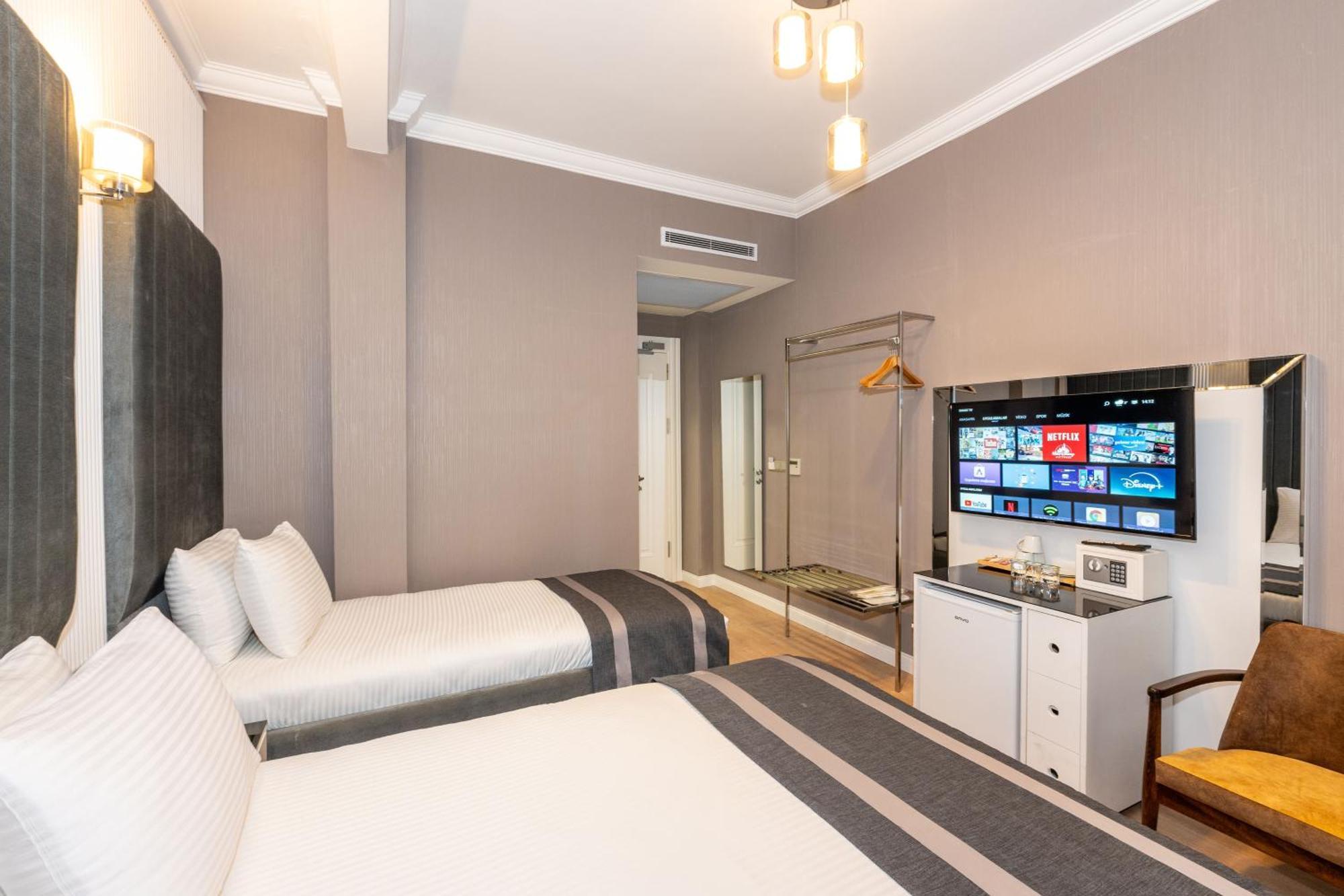 The Now Hotel Istanbul Bagian luar foto