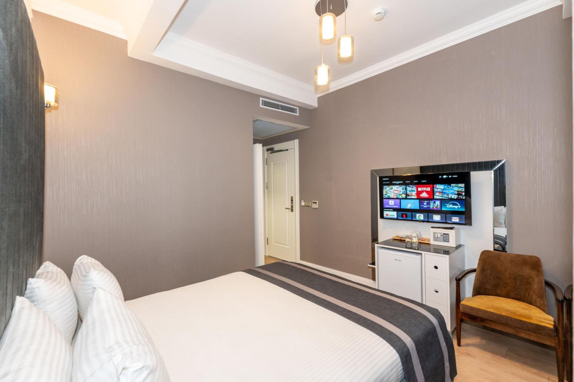 The Now Hotel Istanbul Bagian luar foto