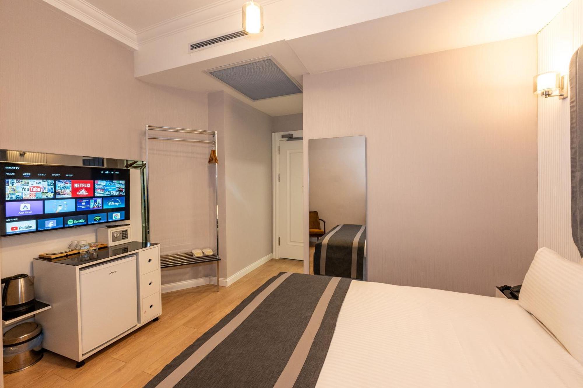 The Now Hotel Istanbul Bagian luar foto